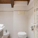 La Mansarda Di Giulietta By Reasy&busy Апартаменты Верона
